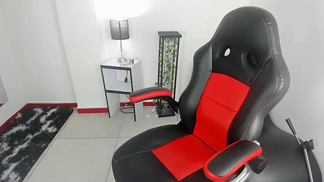 stacie  rouse online show from February 21, 2025, 4:07 am