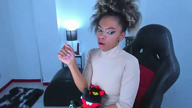 stacie  rouse online show from February 8, 2025, 8:09 am