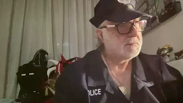 EroticVenetian online show from November 18, 2025, 6:50 am