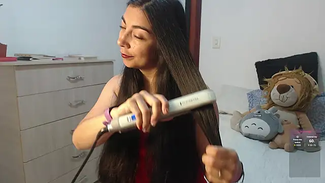 Karla hernandez  online show from January 7, 2026, 10:31 am