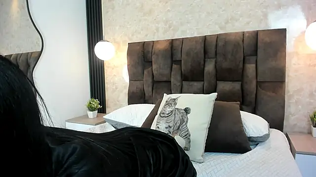 keyla  ross online show from February 17, 2025, 10:49 pm