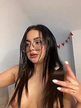 montmariana online show from February 18, 2025, 2:38 am