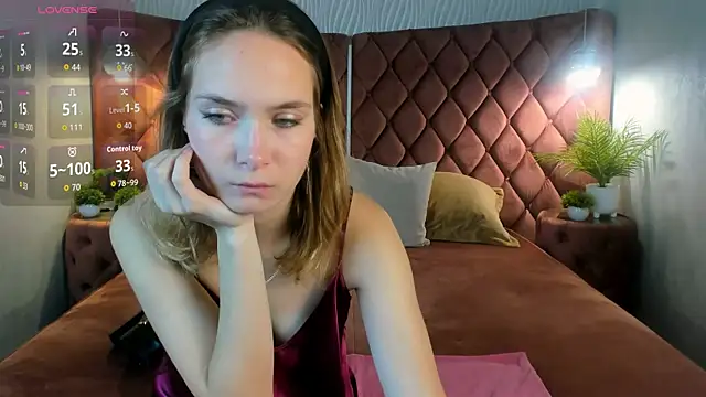 LinaVolberg online show from September 26, 2025, 6:31 am