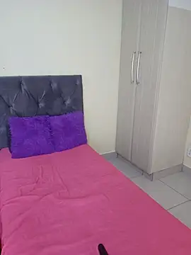 curvycloe1 online show from February 16, 2025, 6:54 am