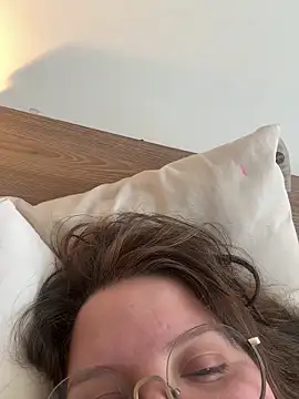 Gabiwaifu online show from February 12, 2026, 7:13 pm