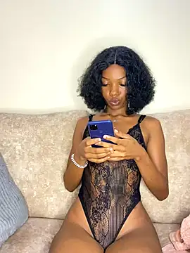 Snapshot of kelsie421 chatting on October 23, 2025, 7:07 am kelsie421 online show from October 23, 2025, 7:07 am