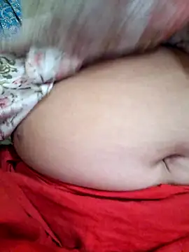 Snapshot of Priya_Bong chatting on May 26, 2026, 2:53 am Priya Bong online show from May 26, 2026, 2:53 am