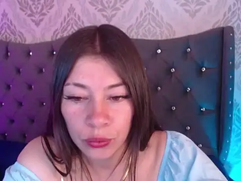 AnnaliOlsenX online show from September 20, 2025, 3:00 am