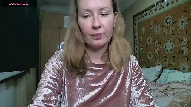 Snapshot of AnnaXLovers chatting on October 11, 2025, 11:00 am AnnaXLovers online show from October 11, 2025, 11:00 am