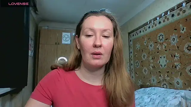 AnnaXLovers online show from April 14, 2026, 5:45 am