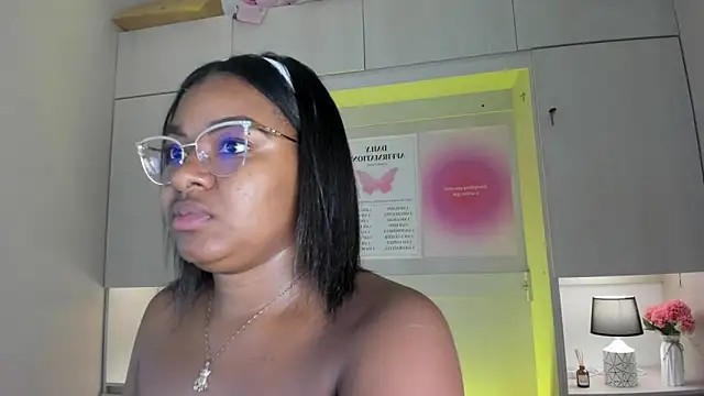 tamaraa smiith online show from February 5, 2026, 7:32 pm