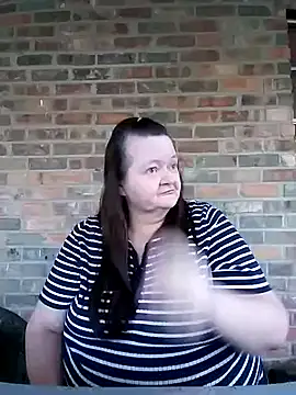 Snapshot of Bayou_Woman68 chatting on October 29, 2025, 10:31 pm Bayou Woman68 online show from October 29, 2025, 10:31 pm