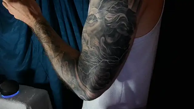 Kenner fox77 online show from December 30, 2024, 9:50 pm