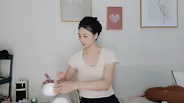 cathy00 online show from September 19, 2025, 12:25 am