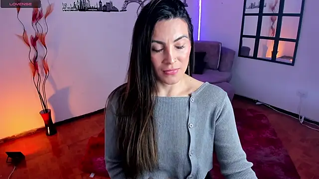 Snapshot of Elizabeth_taylor_b chatting on February 25, 2025, 6:44 pm Elizabeth taylor b online show from February 25, 2025, 6:44 pm