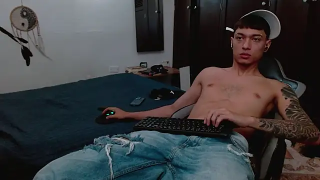 aaron blug online show from January 18, 2026, 4:32 pm