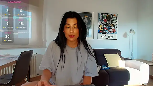 Arya 33 online show from November 19, 2025, 9:53 am