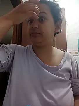 Snapshot of _Miaaleon chatting on February 18, 2026, 10:22 am Miaaleon online show from February 18, 2026, 10:22 am