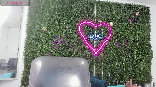 emy 0 online show from February 11, 2026, 7:36 pm