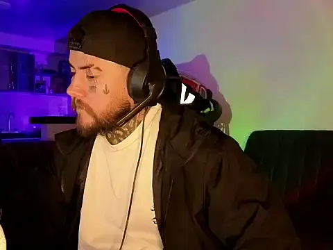 Ash gusbig online show from February 25, 2026, 3:51 am