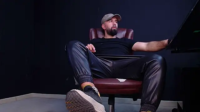 JackEthann online show from October 26, 2025, 5:30 am