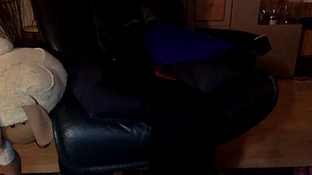 Snapshot of Bobby5169 chatting on May 24, 2026, 9:26 pm Bobby5169 online show from May 24, 2026, 9:26 pm