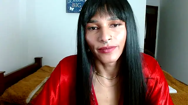 carolinemiller7 online show from December 3, 2024, 9:06 am