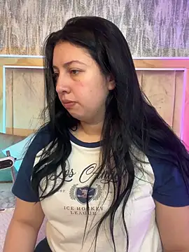 Snapshot of AshleeyPrincess chatting on October 14, 2025, 12:17 pm AshleeyPrincess online show from October 14, 2025, 12:17 pm