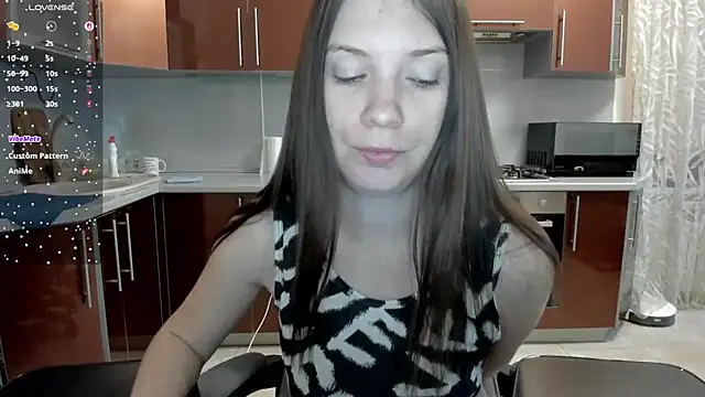 Snapshot of _BondiXUrban_ chatting on February 12, 2026, 4:45 am BondiXUrban online show from February 12, 2026, 4:45 am