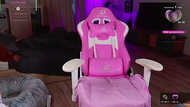 Snapshot of _enternity_ chatting on November 18, 2025, 10:18 am enternity online show from November 18, 2025, 10:18 am