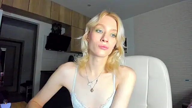 Snapshot of _Alice_Kitty chatting on December 16, 2025, 8:40 am Alice Kitty online show from December 16, 2025, 8:40 am