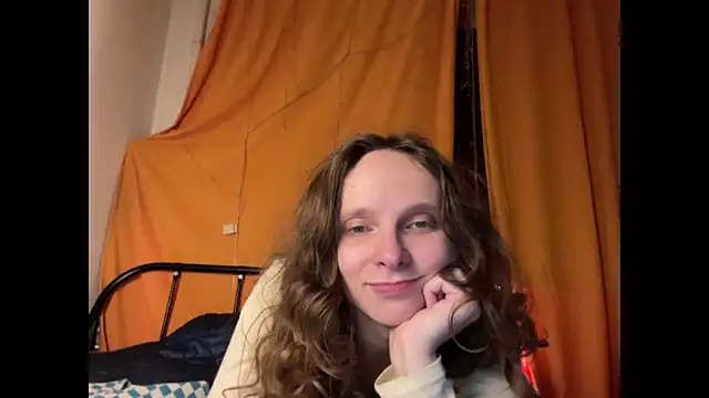 MikkyMoony online show from September 23, 2025, 8:38 pm