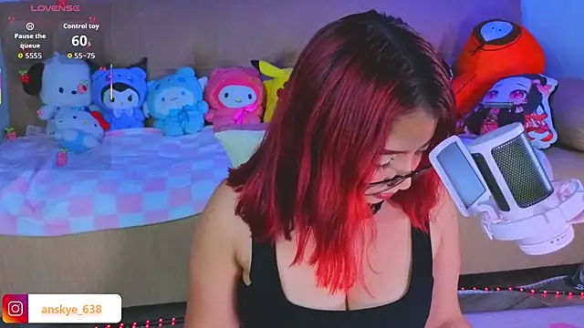 Snapshot of AnngelaSkye chatting on October 26, 2025, 4:13 am AnngelaSkye online show from October 26, 2025, 4:13 am