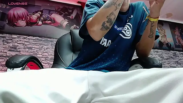 FrannBoy online show from February 14, 2025, 7:23 pm