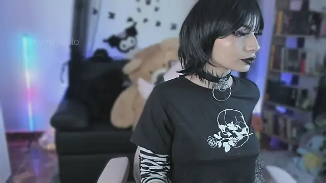 Naomii Soto online show from April 4, 2026, 6:36 pm