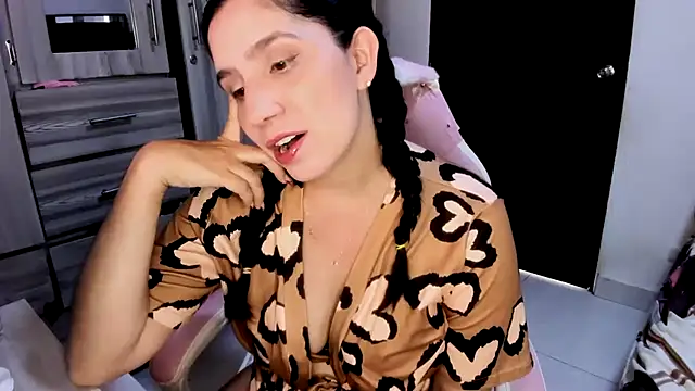 littlelight1 online show from April 1, 2026, 2:58 pm