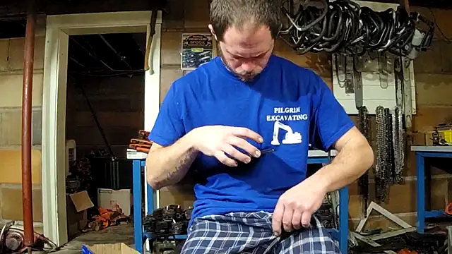 Bigoleslong98765 online show from February 11, 2026, 1:44 pm