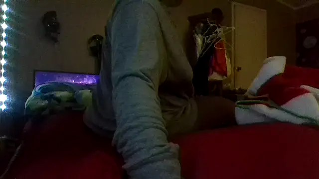 EbonyFetishQueen online show from December 15, 2025, 5:35 am