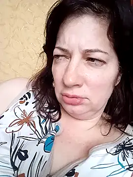 SusanaxPretty online show from April 27, 2026, 6:44 am