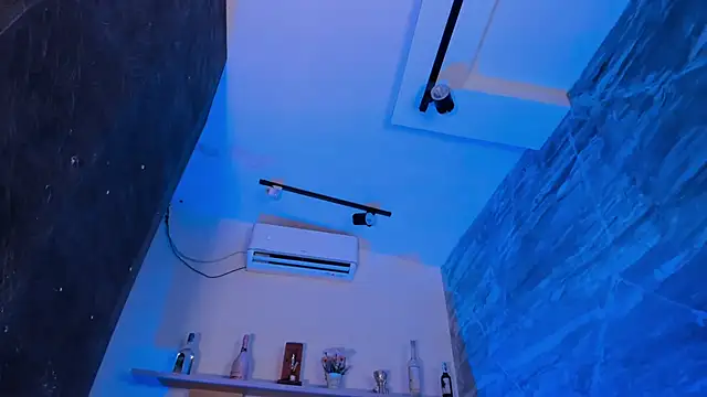 GinebraaFox  online show from March 21, 2025, 5:02 pm