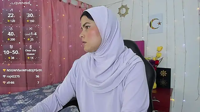 AishaAmin  online show from February 19, 2025, 5:27 pm