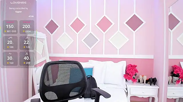 Lea nahid online show from April 23, 2026, 7:04 pm