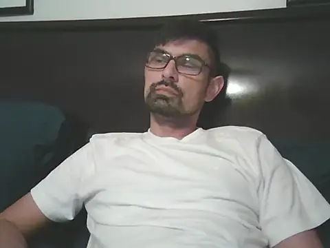 spence204011 online show from December 21, 2025, 1:52 am