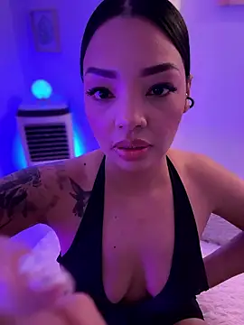 Sara LipsX online show from January 11, 2026, 8:27 pm