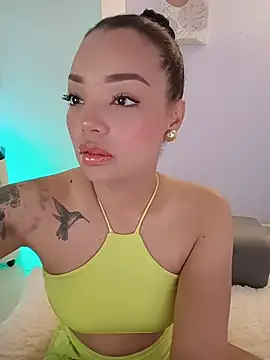 Sara LipsX online show from April 22, 2026, 12:17 am