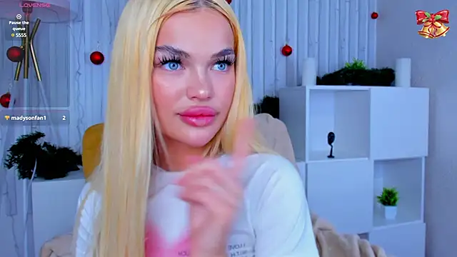 Angel Sapphire  online show from January 26, 2025, 12:33 pm