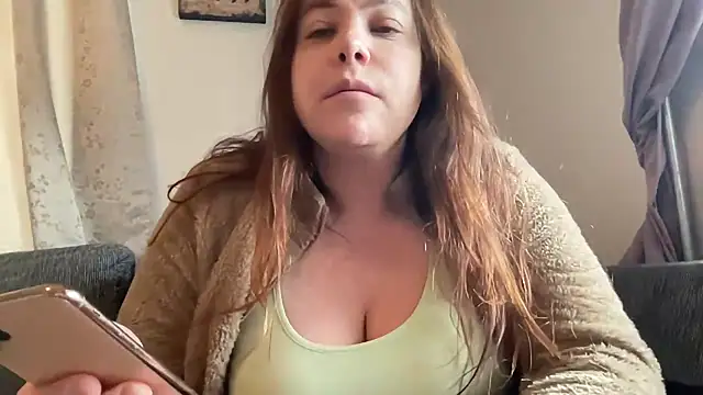 Snapshot of cumwithmee3 chatting on October 28, 2025, 11:09 am cumwithmee3 online show from October 28, 2025, 11:09 am