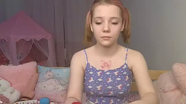 Snapshot of PrincessLittleKiki chatting on February 17, 2026, 5:10 pm PrincessLittleKiki online show from February 17, 2026, 5:10 pm