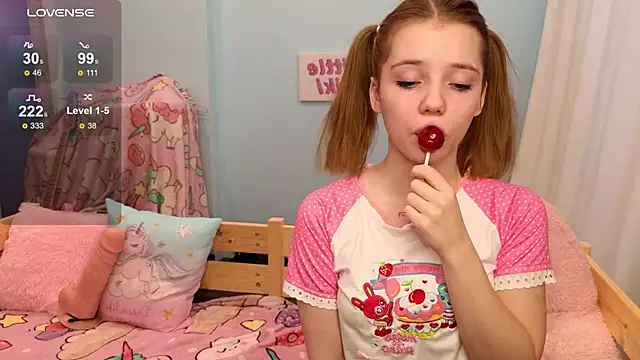 Snapshot of PrincessLittleKiki chatting on November 4, 2025, 7:12 am PrincessLittleKiki online show from November 4, 2025, 7:12 am