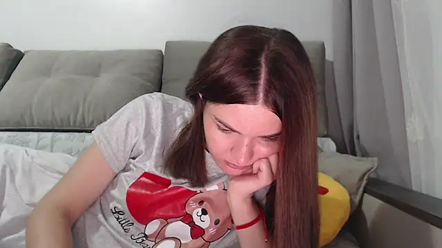  JustmeHere  online show from October 8, 2025, 6:41 pm